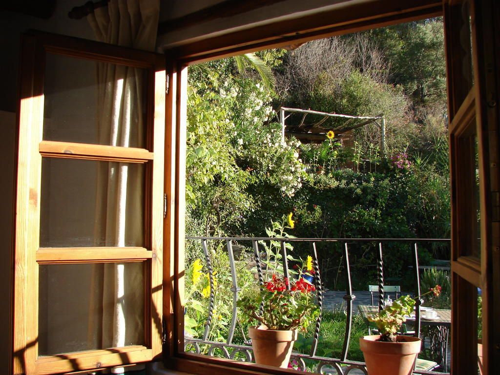 Sierra Y Mar Bed & Breakfast Ferreirola Eksteriør bilde